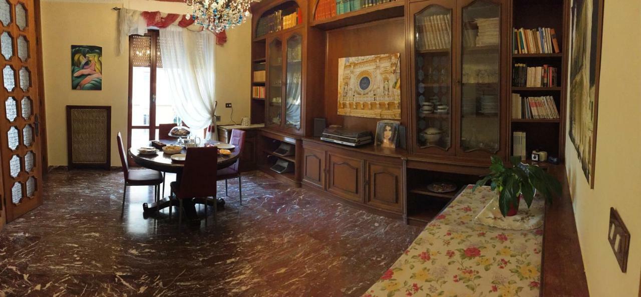 レッチェ La Dimora Di Vesta Bed & Breakfast エクステリア 写真
